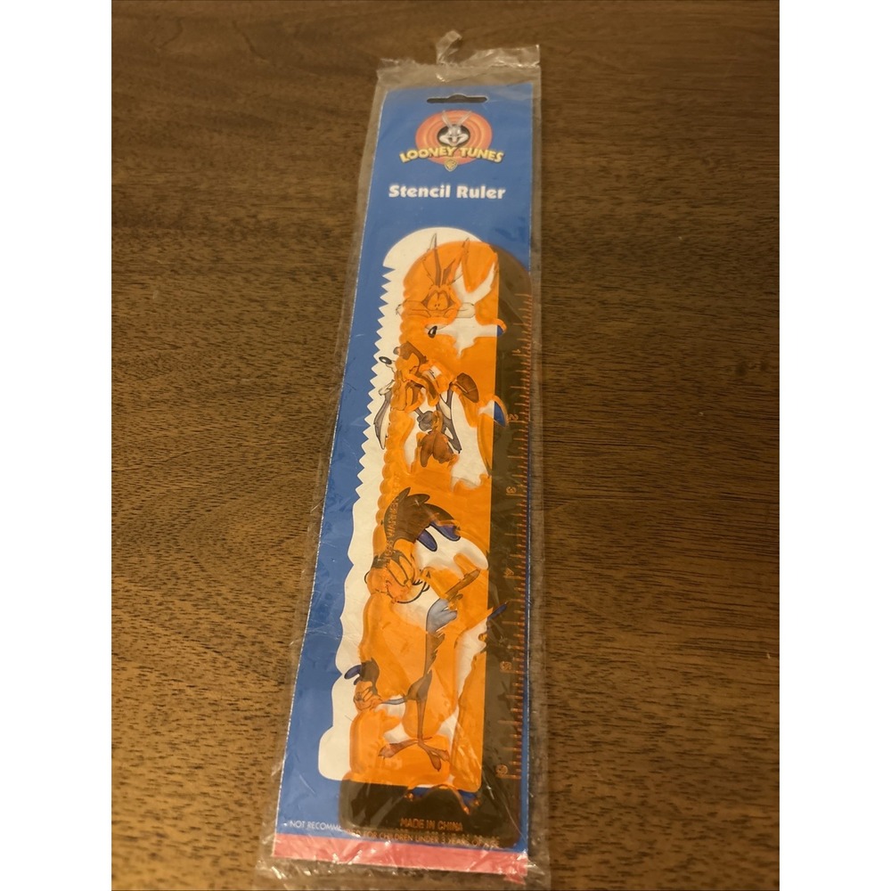 Wiley Coyote Roadrunner Looney Tunes Stencil Ruler 1997 PLay BY Play Vintage New
